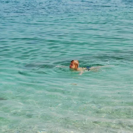 Maria 3* Kastela