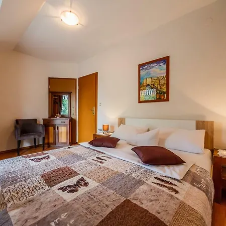 Guest house Maria 3*