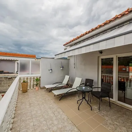Guest house Maria 3*